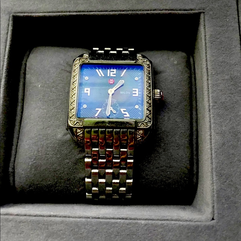 Michelle stainless steel, very good condition.